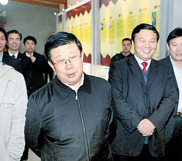 2010年1月19日，时任江苏省常委、常务副省长赵克志视察今世缘。